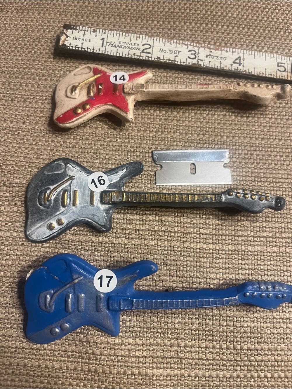 #1417 3 ceramic Guitar-Shaped Women’s Brooch Pin - Black, White Pink  hand made